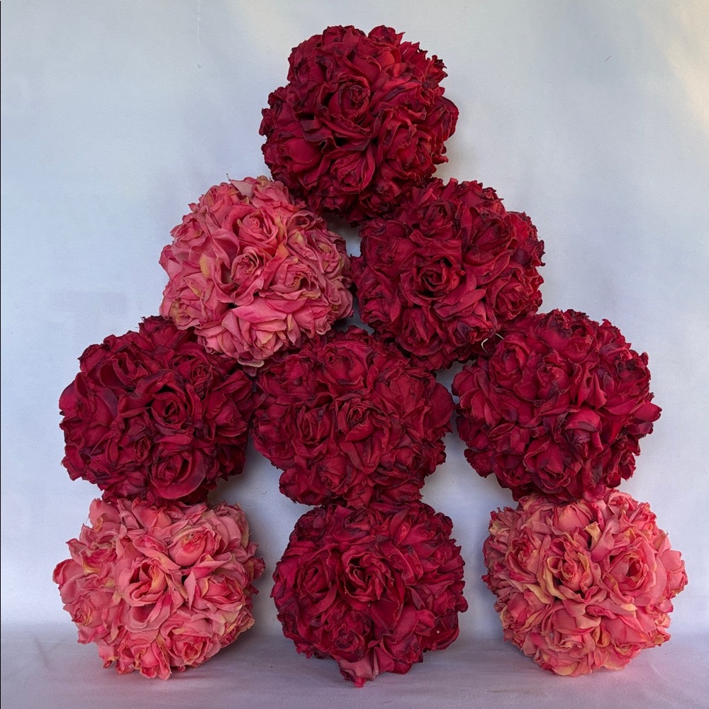 Slightly Used Pier 1 Very Beautiful Silk Rose Ball Set Of 9 - Picture 4 of 9